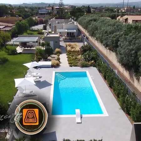 別荘 I2elementi Lido di Noto